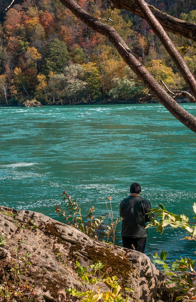 man fishing niagra glen